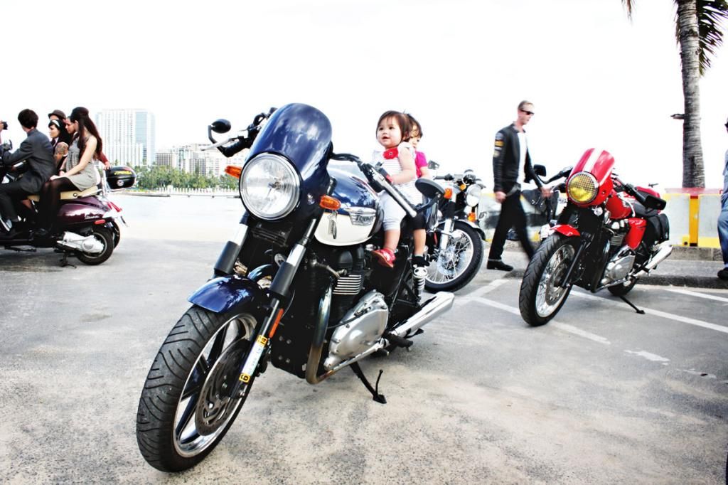 Modern Vespa Honolulu magazine photo shoot yesterday